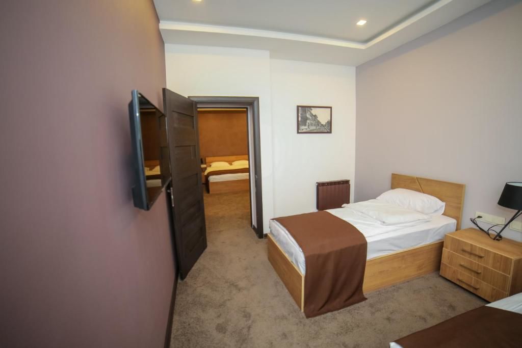 Отель Moscow Boutique Hotel Ереван-86