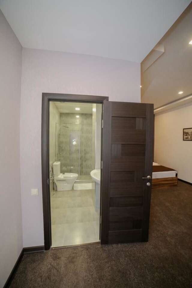 Отель Moscow Boutique Hotel Ереван-6
