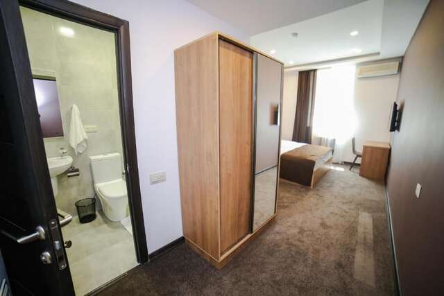 Отель Moscow Boutique Hotel Ереван-73