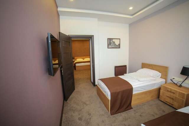 Отель Moscow Boutique Hotel Ереван-85